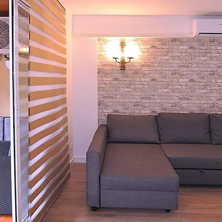 Domus